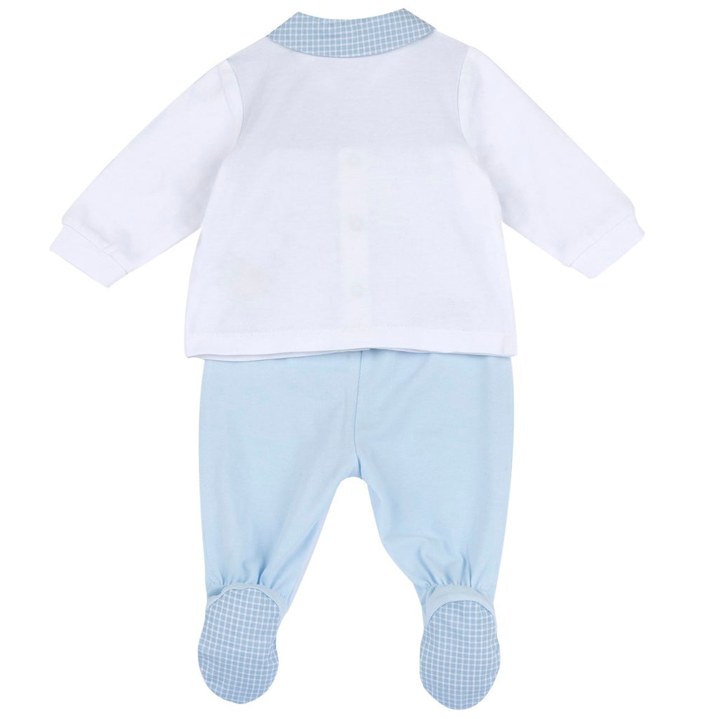 Completo maglia e pantaloni