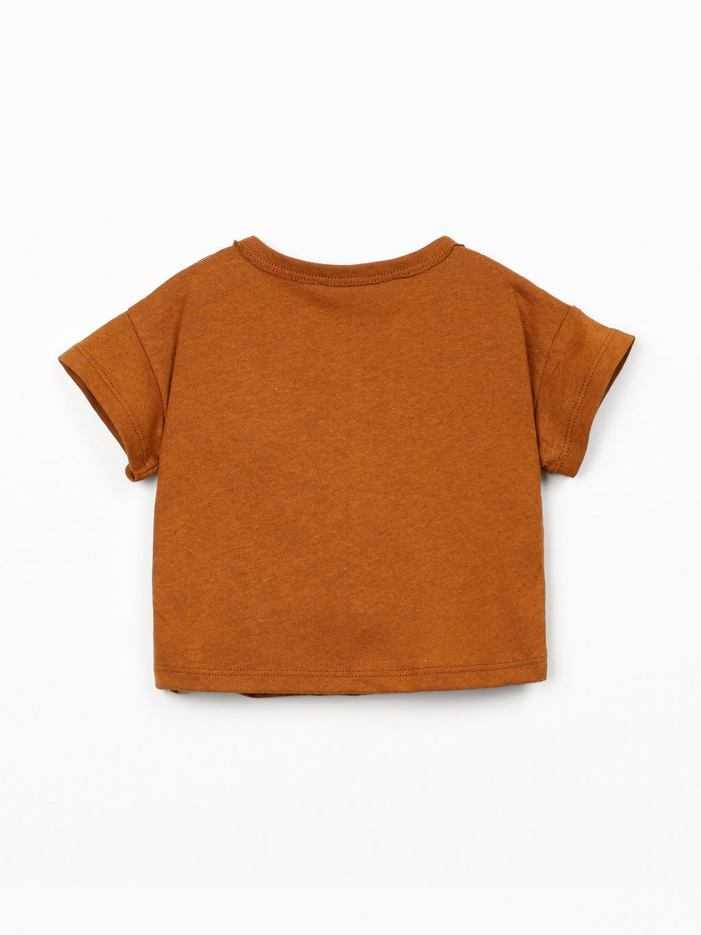T-shirt con apertura sulla spalla
