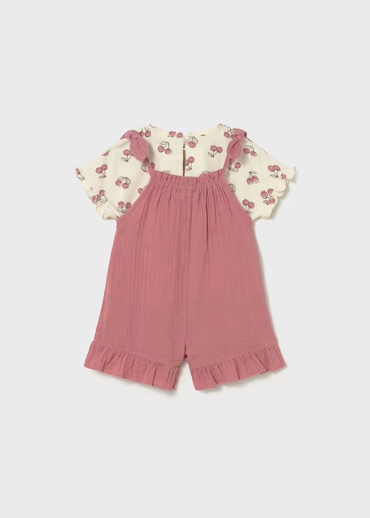 Salopette e maglietta cherry